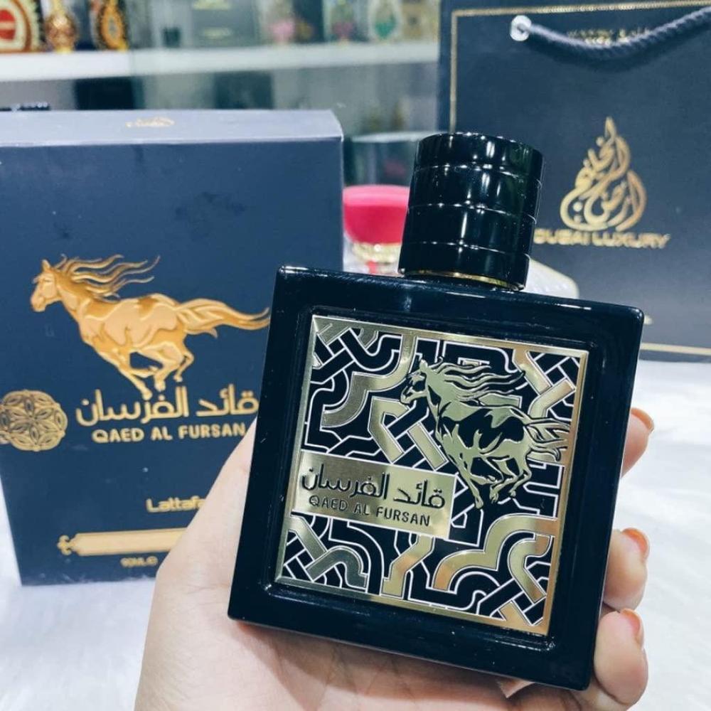 Lattafa Perfumes Qaed Al Fursan Eau de Parfum unisex, fragancia arom‡tica, notas frutales y amaderadas, 90 ml